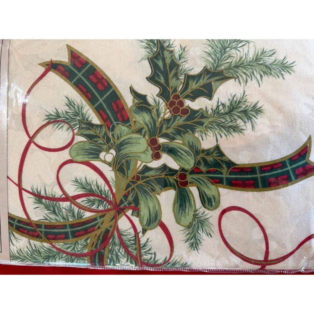 Fortunoff Ribbon Holly Tablecloth 60x104‎ Oblong Christmas Holiday Damask Ivory